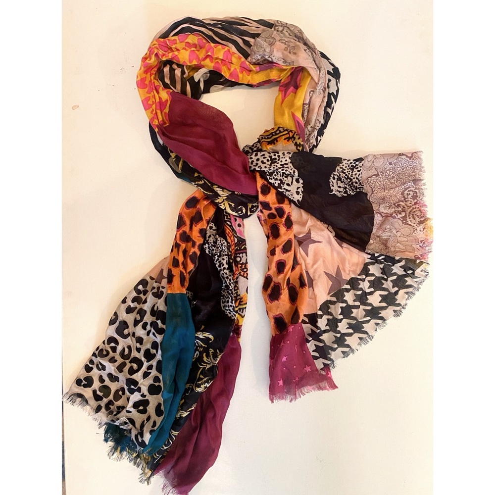 Mixed Print Oversized Scarf . 70in x 40in. 100% Viscose. Raw hem - Picture 8 of 8